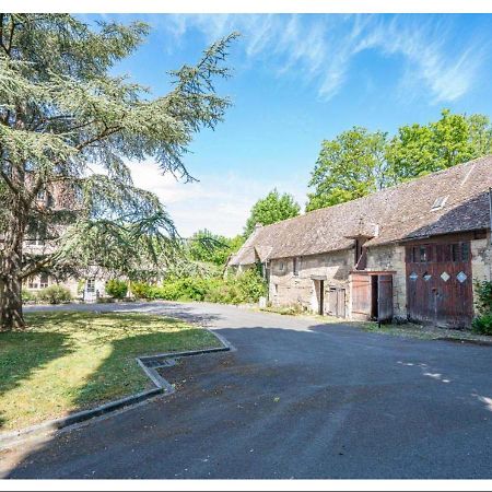 Studio Calme Dans Un Chateau Au Coeur De Caen Apartment Bagian luar foto